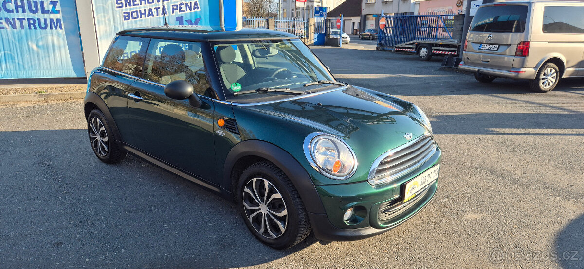 Mini One, 1.6 i KLIMA,SERVISKA,1 MAJITEL - 3