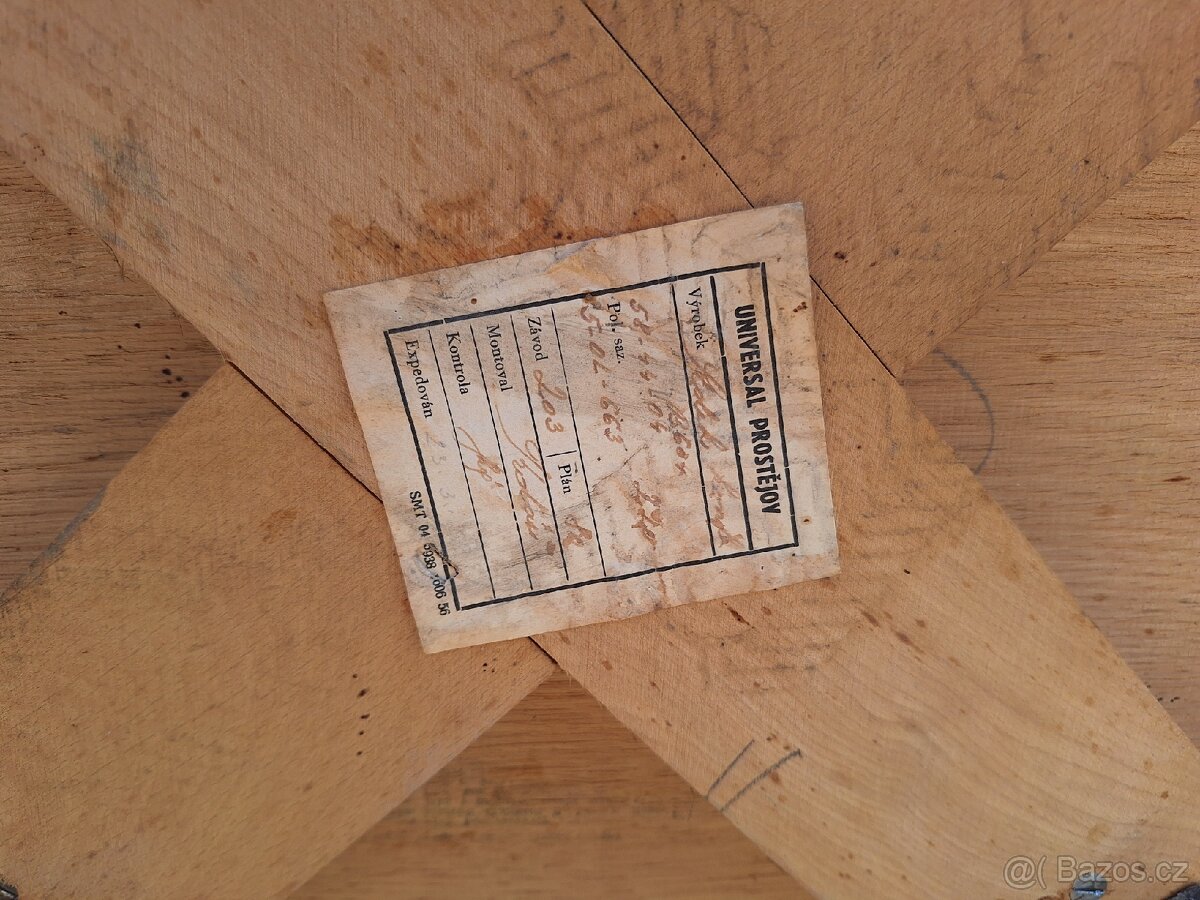 Konferencni stolek pavouk - Halabala - 3