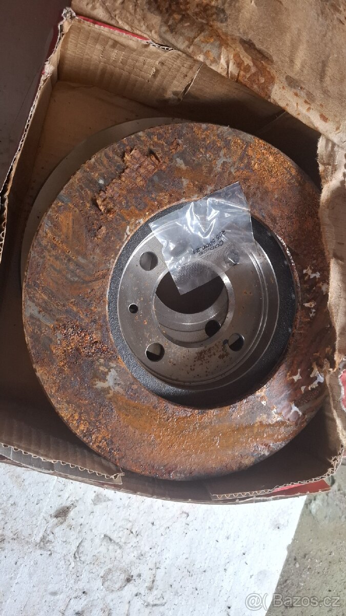 Nové kotouče Golf 3 - 3