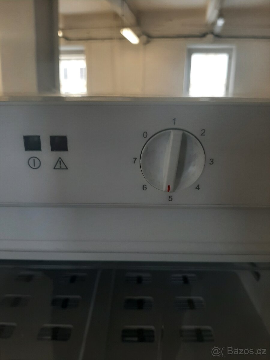 Mrazák se šuplíky - 3