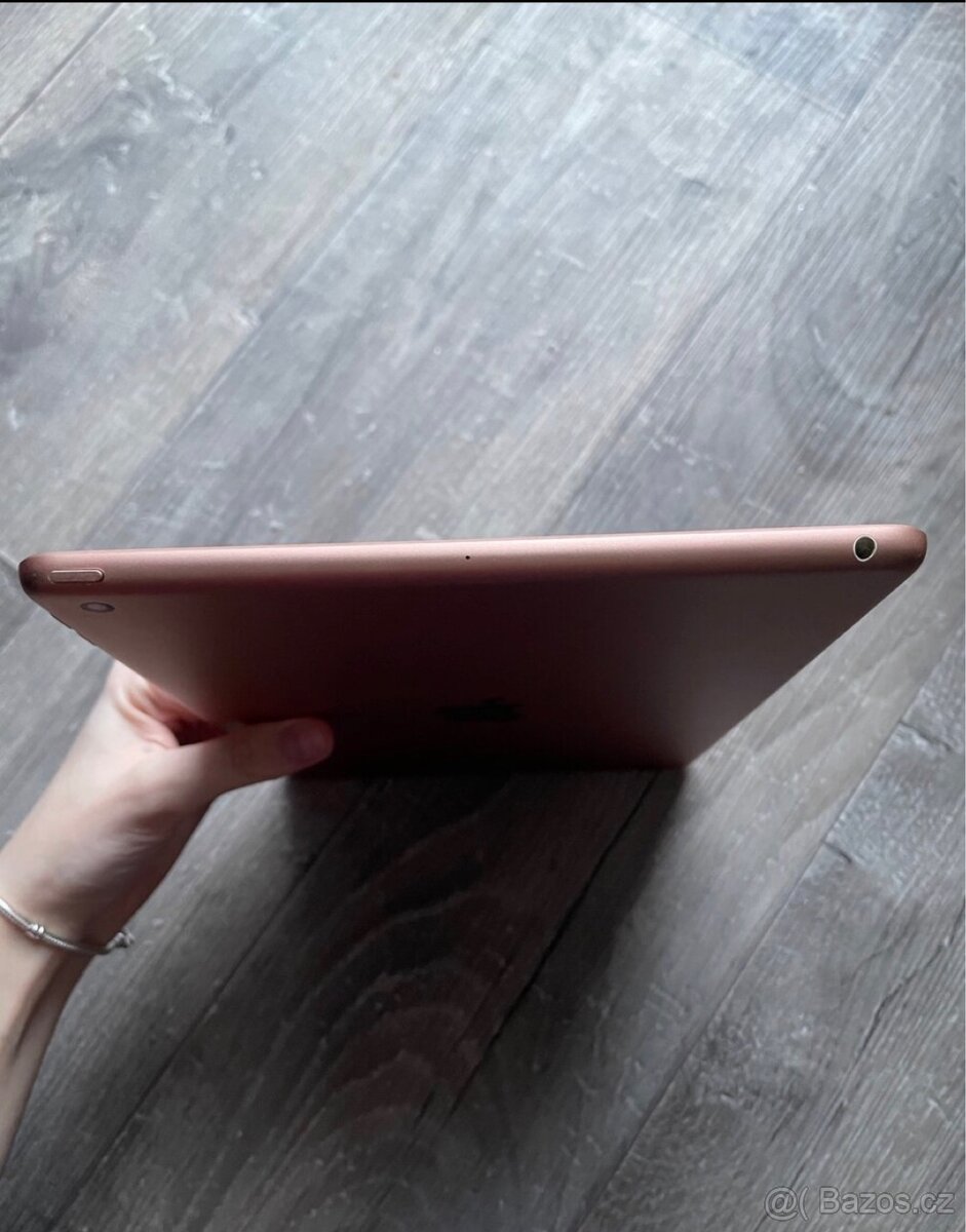 Apple iPad 8 (2020) 10.2'' - 3