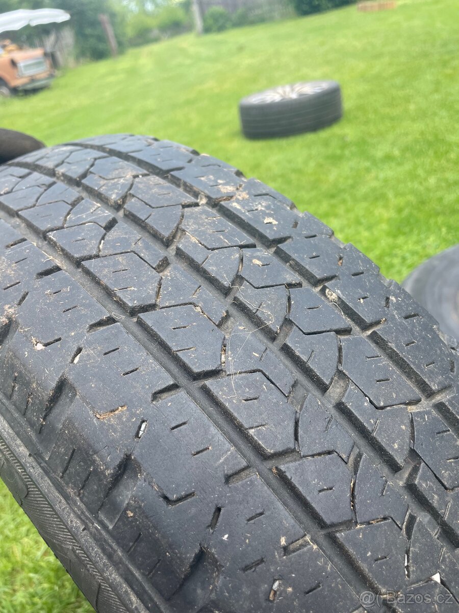 Pneu Barum 195 R14 - 3