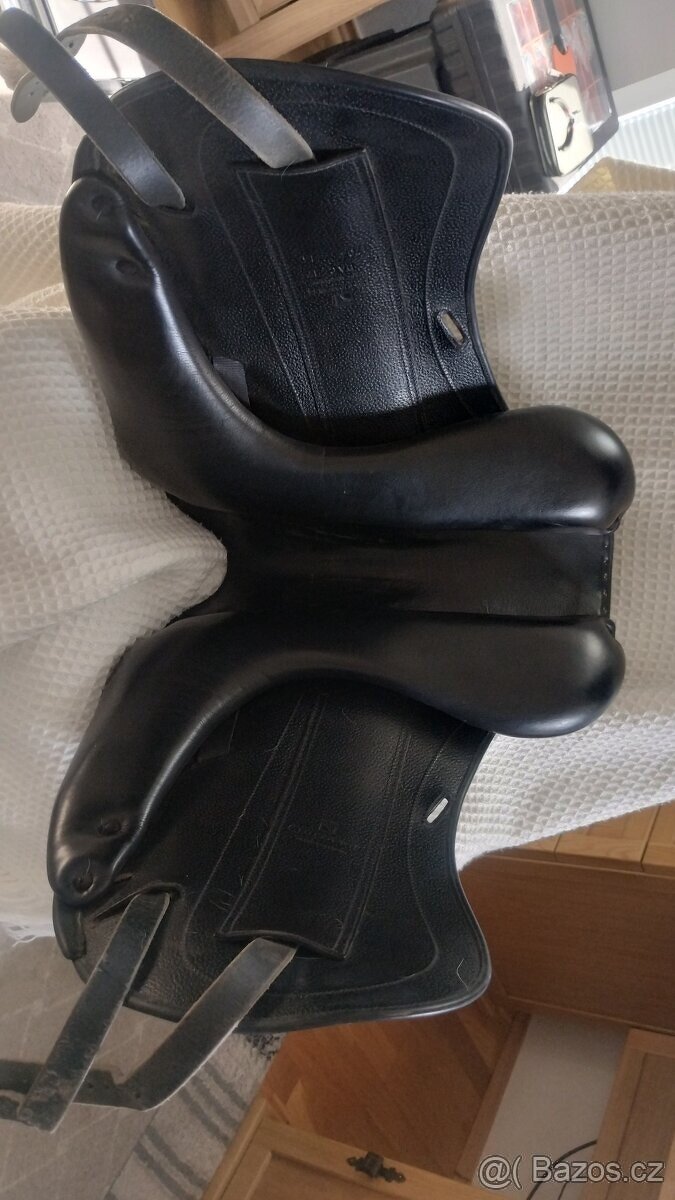 Drezurní sedlo Childeric DAC 2 - 3