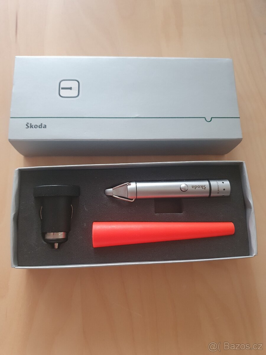 Originální Škoda Auto klíčenková svítilna - 3