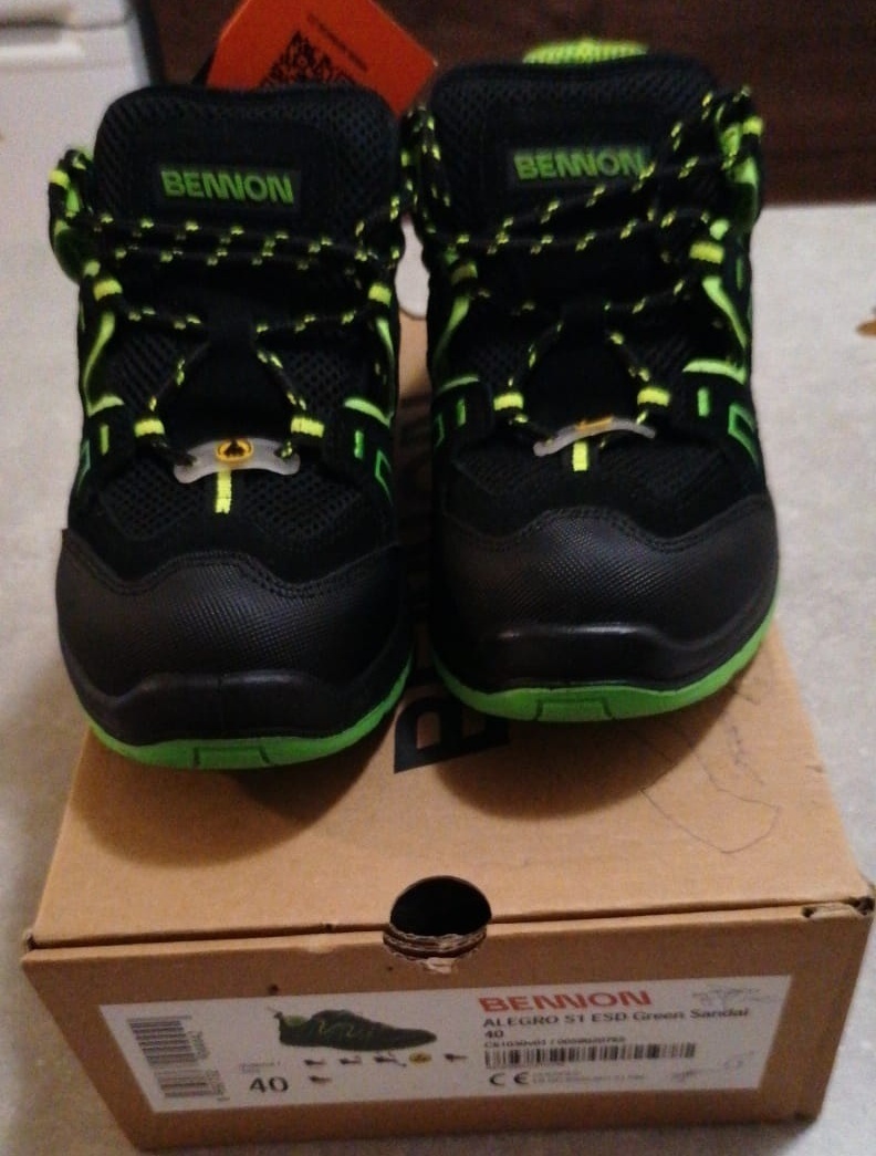 Prodám úplně nové pracovní boty _ účtenka 👍👍👍 - 3