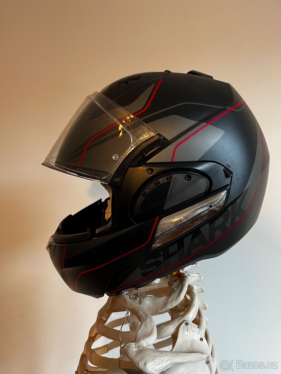 Překlápěcí helma Shark vel. 60 - 3