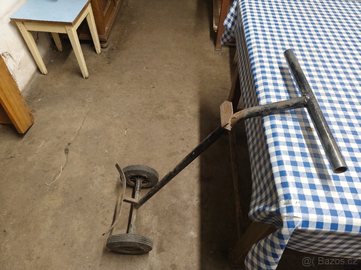 Vozík na popelnici - 3