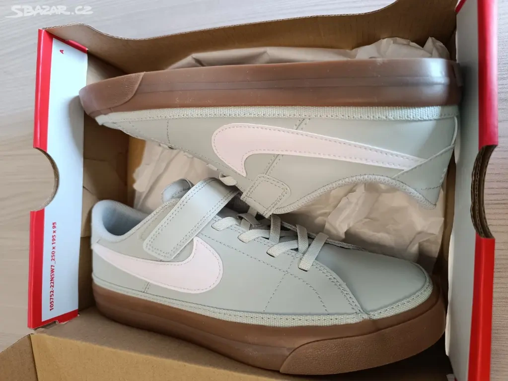 Nové dětské boty kůže Nike, vel.35 - 3