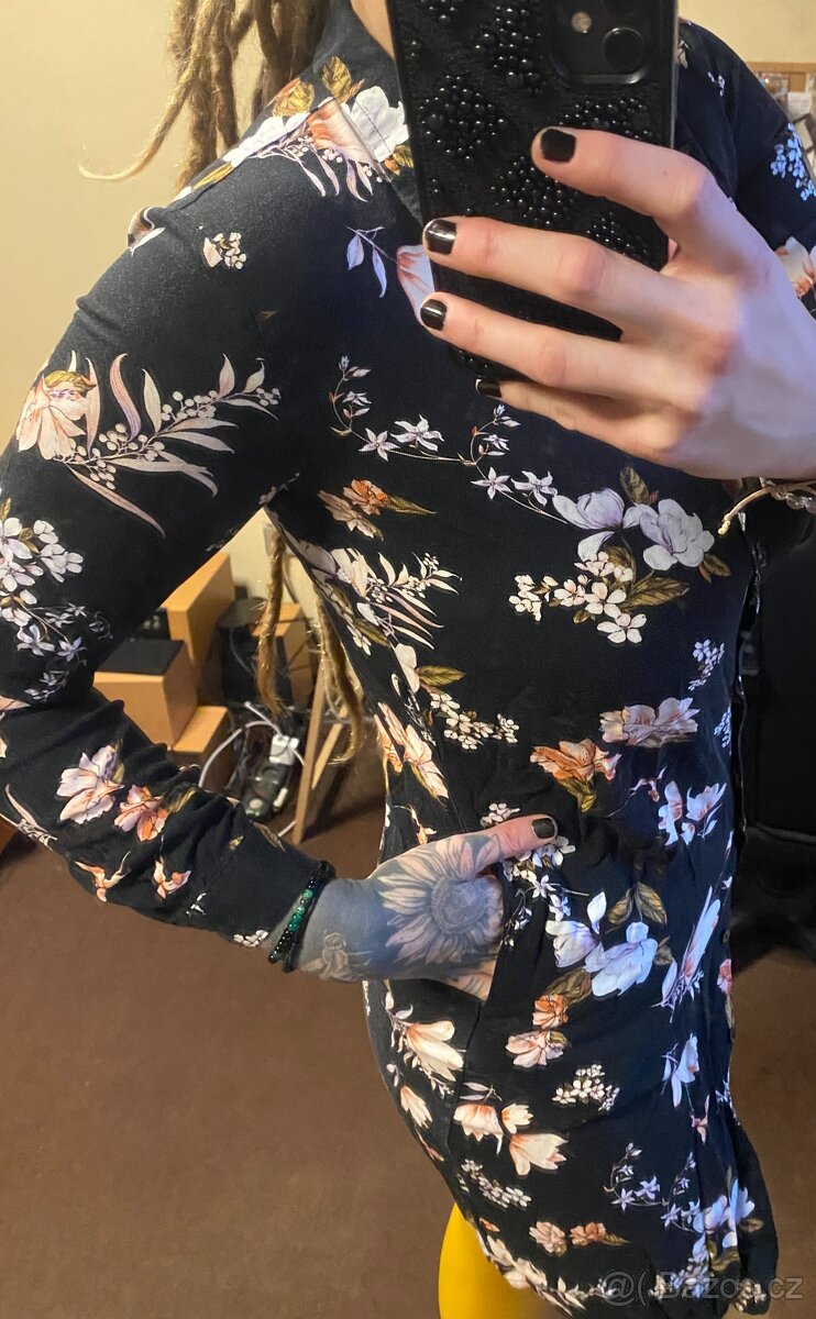 Šaty s motivem - 3