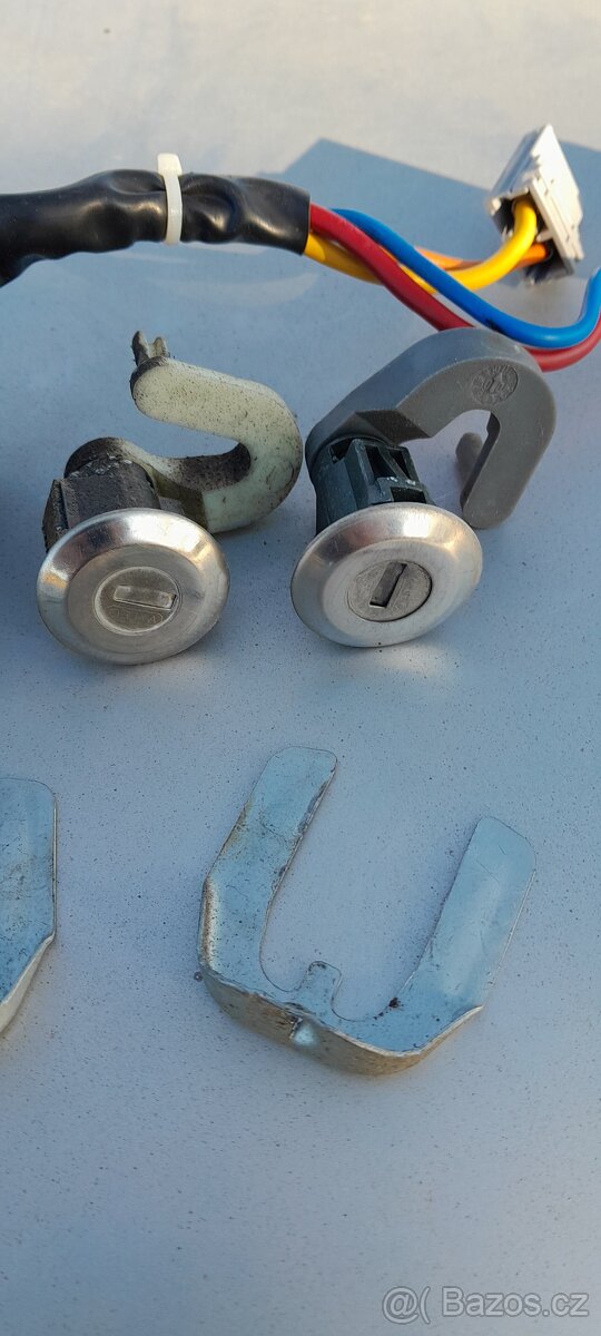 Zámky a spínačka Peugeot 306Hdi - 3