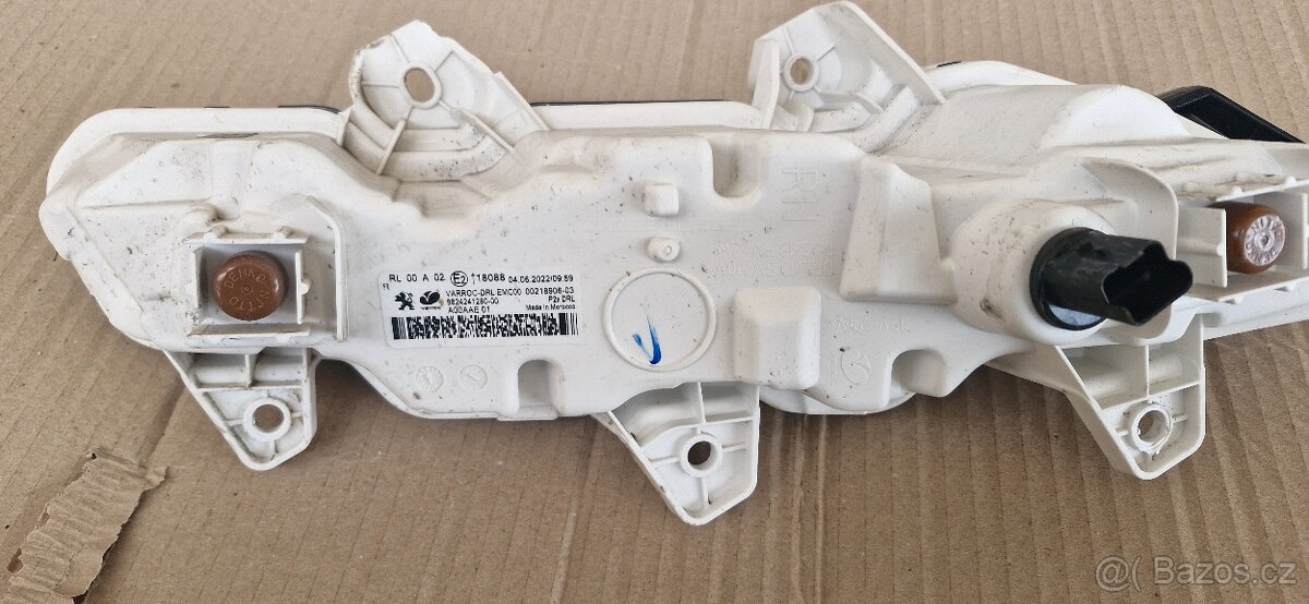 Denní svícení Peugeot 208 - 3