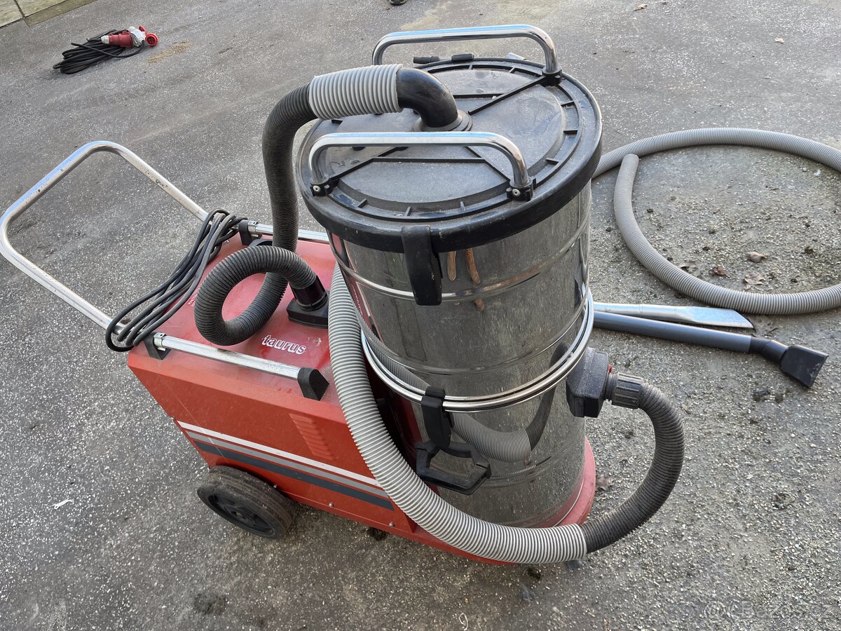 Průmyslový vysavač Taurus Soteco - 3