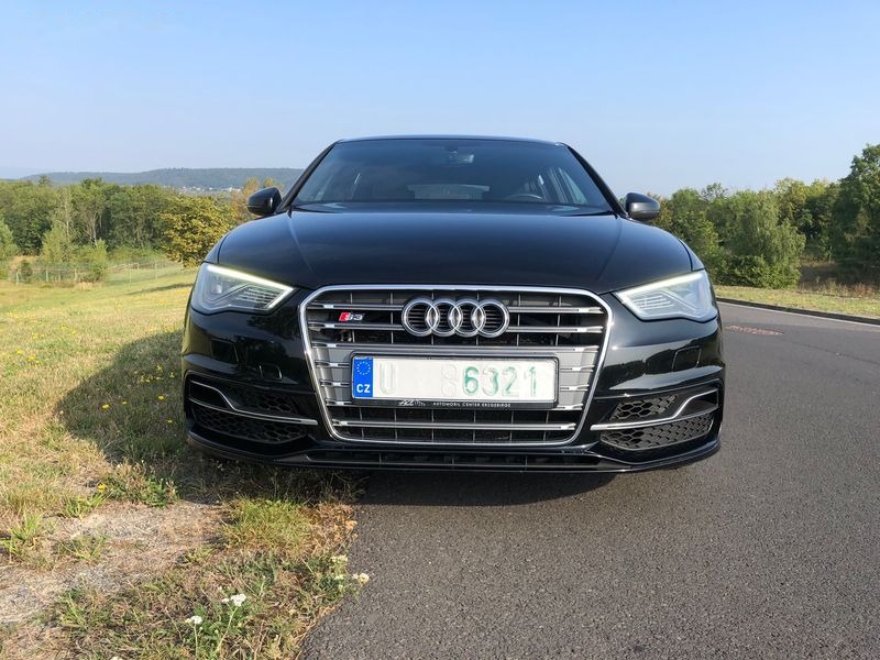 AUDI S3 MANUÁL 221KW 4X4 - 3