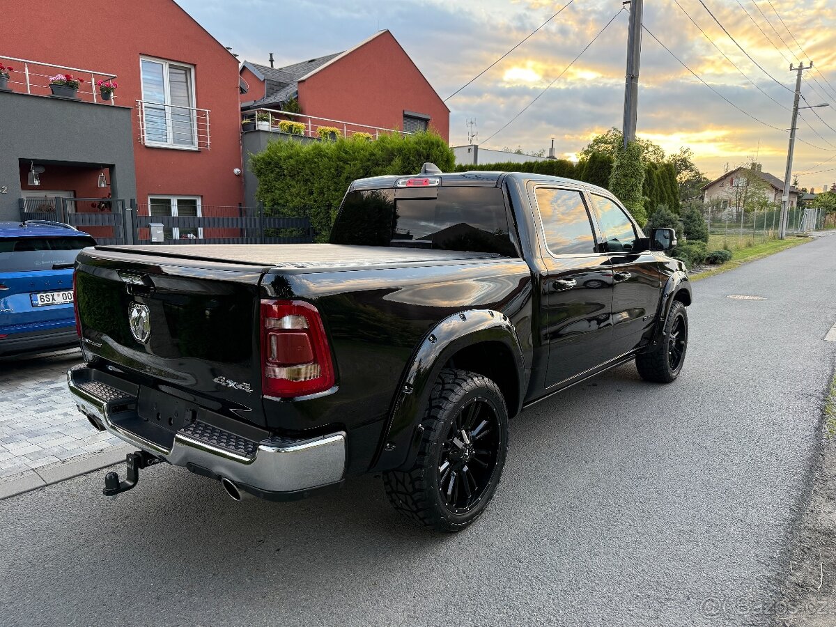 DODGE RAM 1500 LIMITED OFFROAD paket