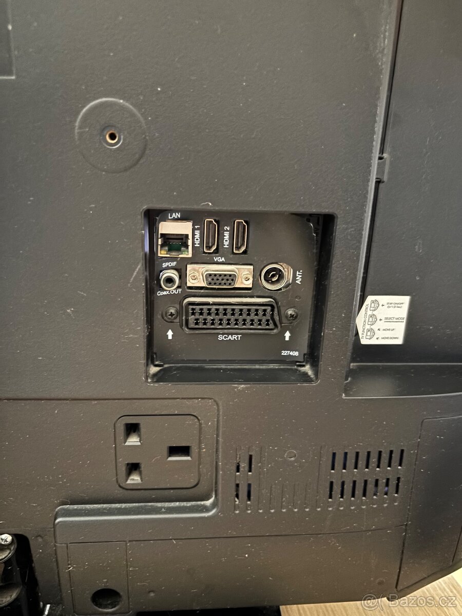 TV Hyundai 32” LCD - 3