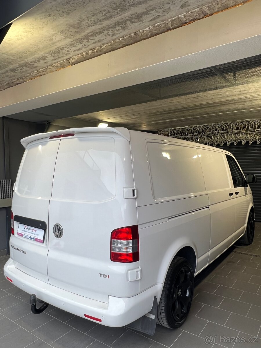 Volkswagen Transporter LONG T5.1 103KW DSG TOP VÝBAVA I STAV - 3