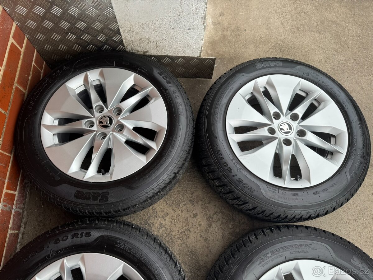 Alu 16" 5x112 , škoda " TWISTER " O4 zimní 95% Pěkné - 3