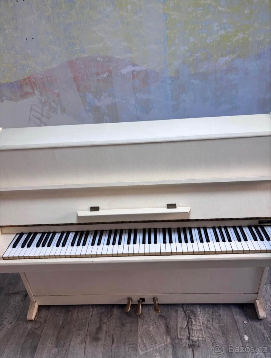 Bílý Klavír - 3