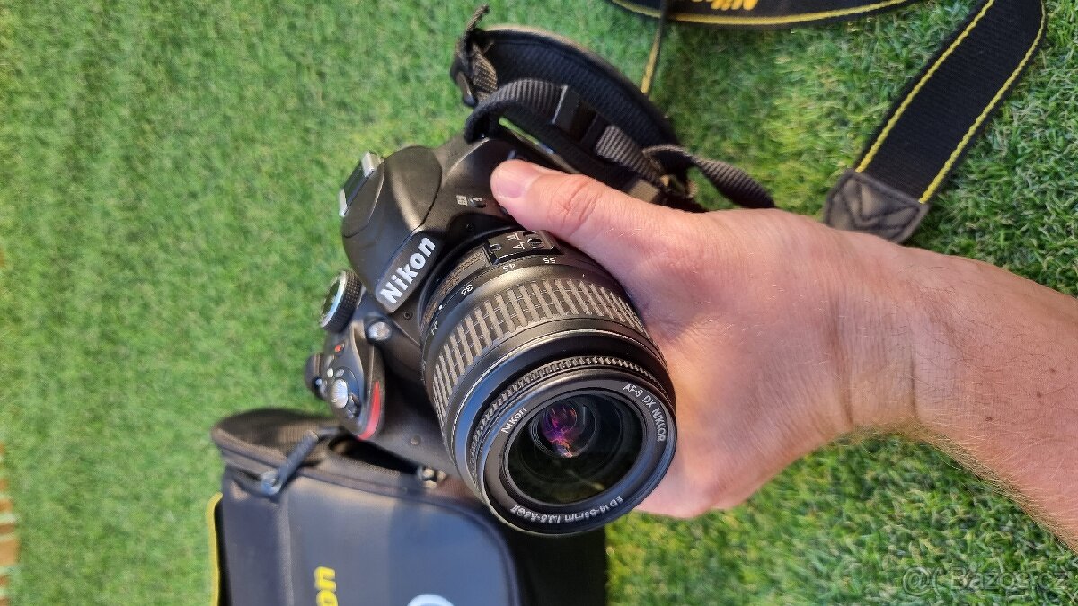 Prodám Nikon D3200 + 18-55mm s kompletní výbavou - 3