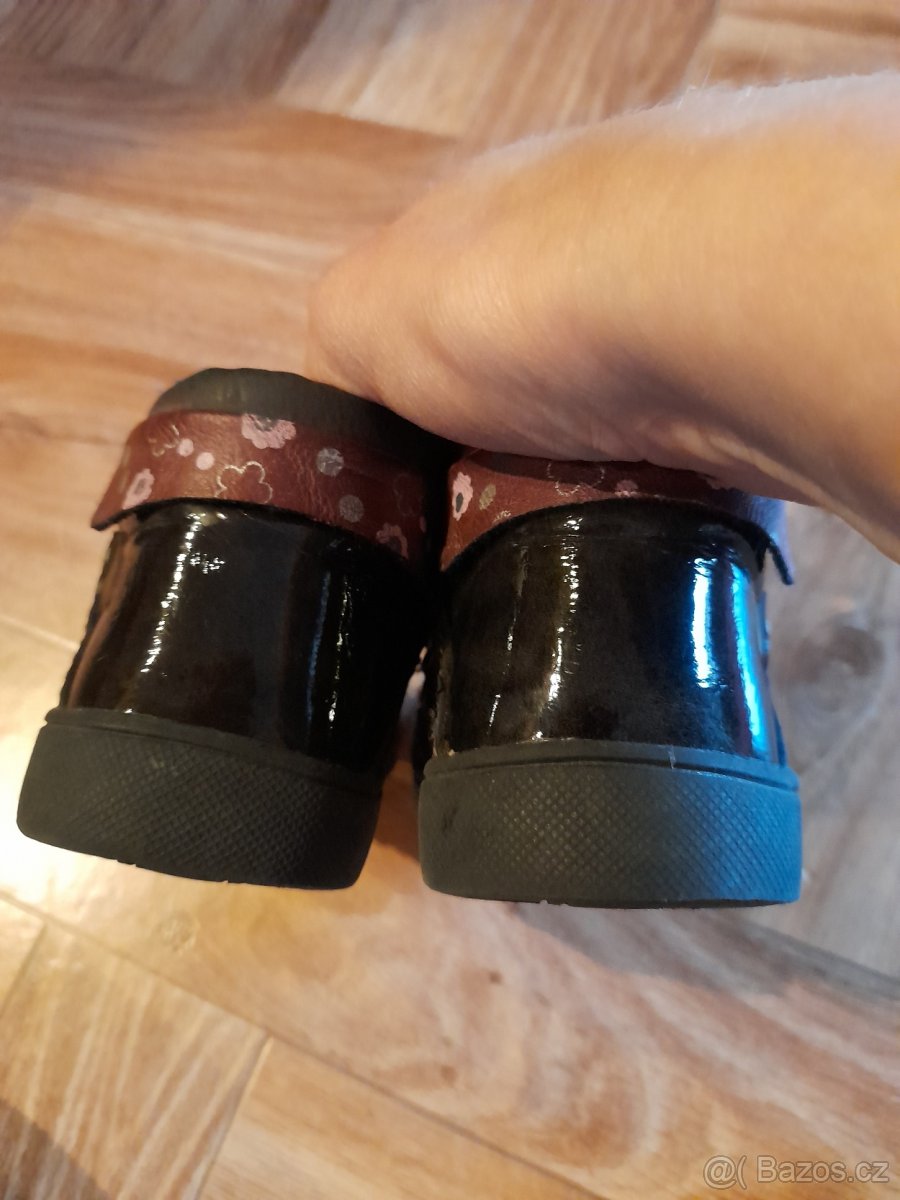 Kotníkové jarní/podzimní boty Baťa - 3