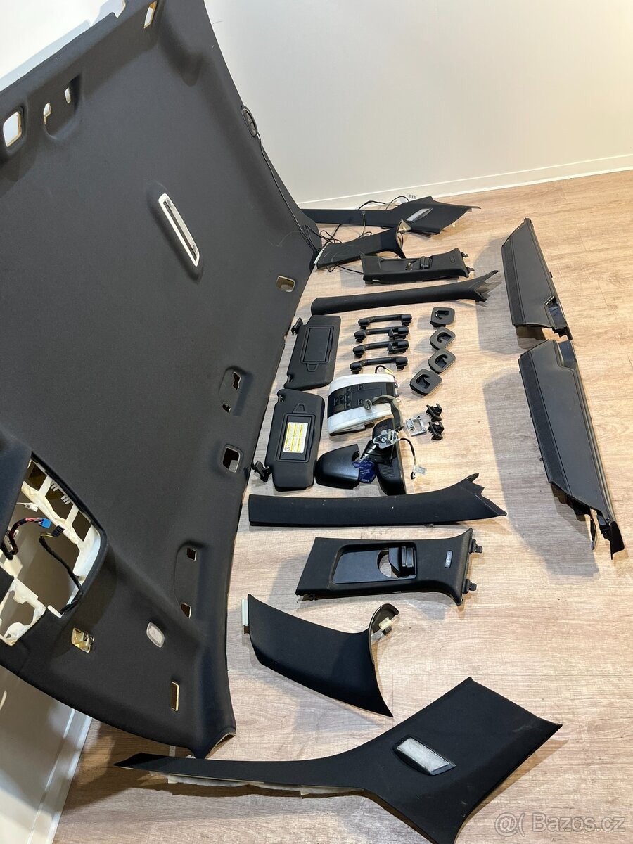 /// Černá stropnice Mercedes Benz W204 combi 2008 /// - 3