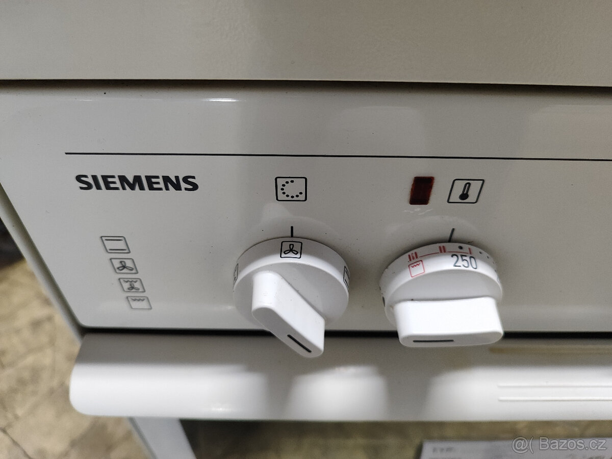 Sporák sklokeramický SIEMENS / šíře 50 cm - 3