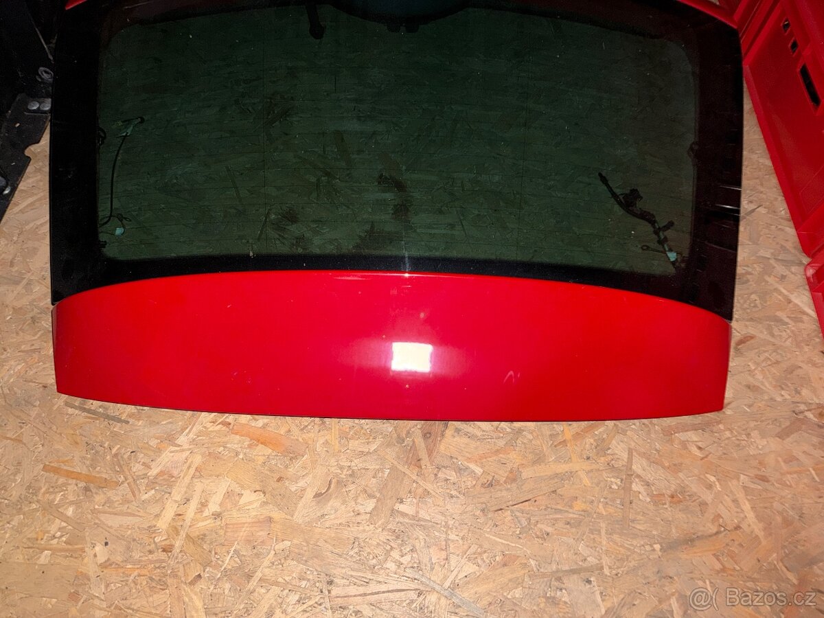 Škoda Rapid 5 dveře Červené - 3