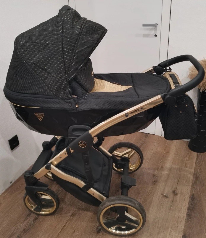 Kočárek 2v1 Junama Onyx Gold - 3
