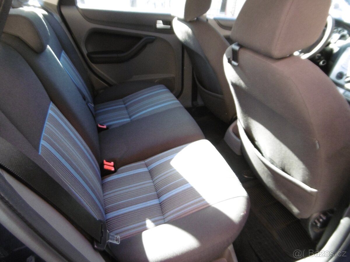 Ford Focus r.2009 - 3