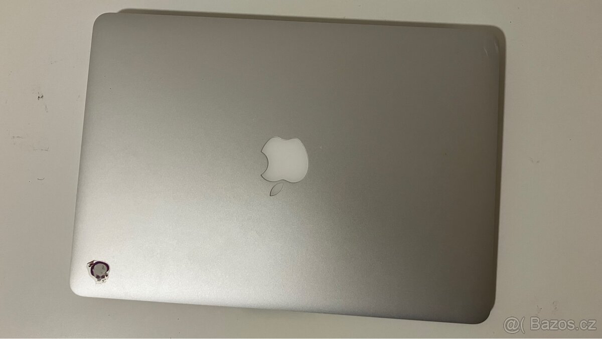 Macbook Air 13” 2017 - 3