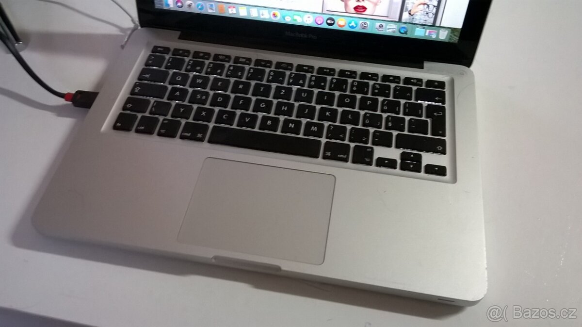 MAC BOOK PRO 13/ APLE SLEVA - 3