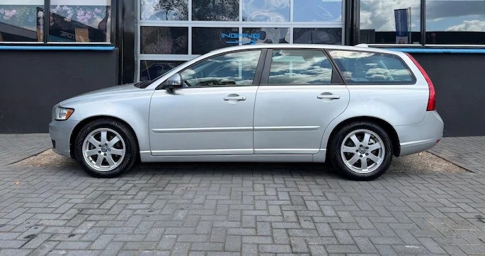 VOLVO V50 1.6 TDI D2 MOMENTUM 2010 - 3