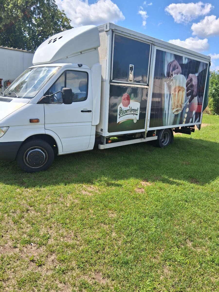 Prodám profesionální výčepní Auto - 3