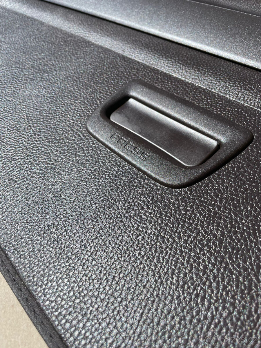 Roleta kufru Passat B7 hnědá - 3