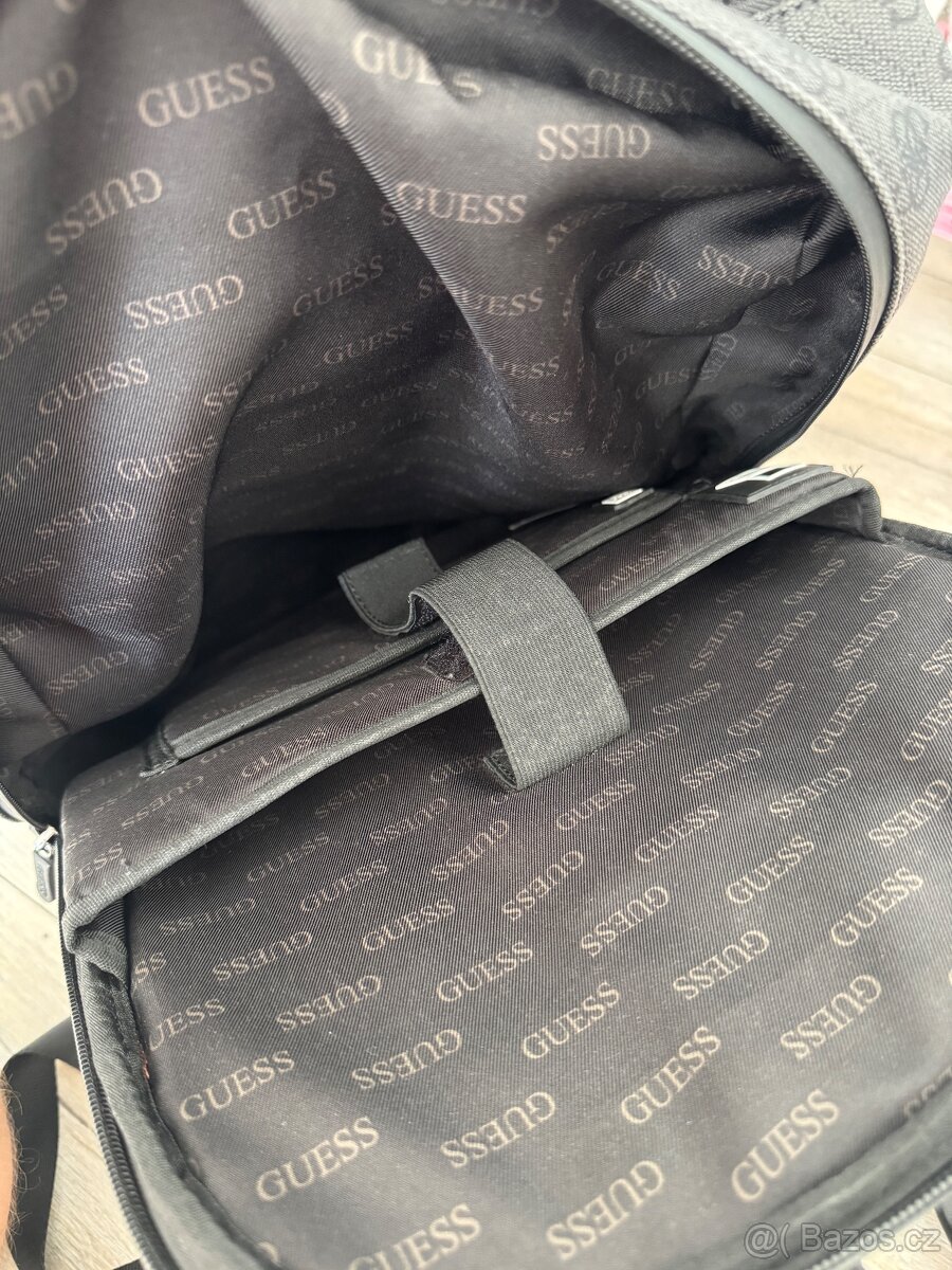 Guess Batoh - 3