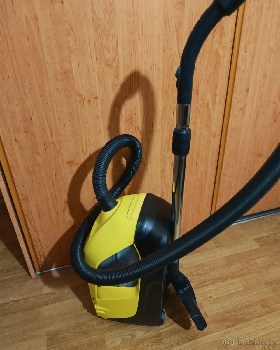 Kärcher DS6 Bezsáčkový vysavač s vodním filtrem - 3