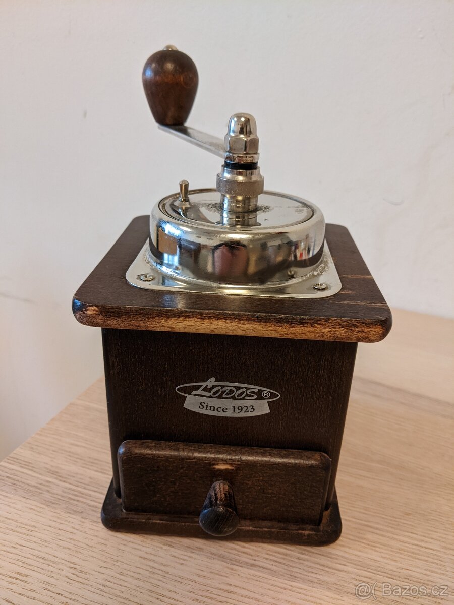 Mlýnek na kávu Lodos - 3