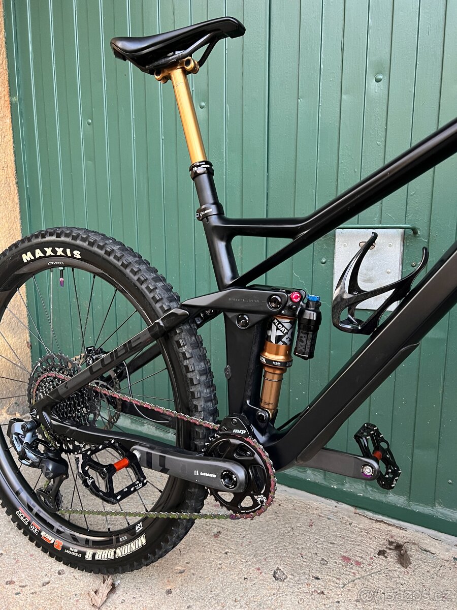 Celoodpružene karbonové kolo Cube stereo 140 HPC SLT 27.5" - 3