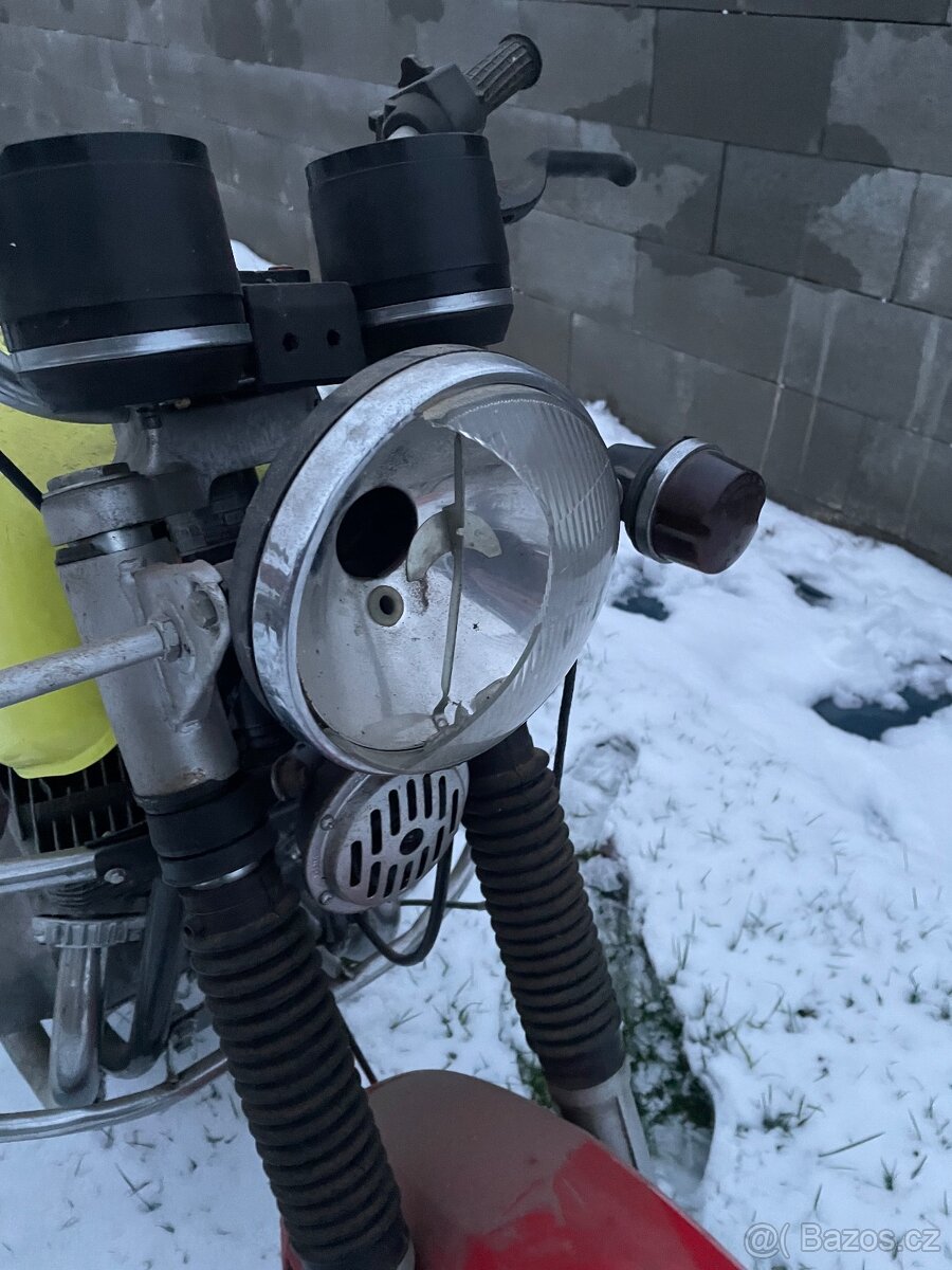 Jawa 350 638 Štítek v Angličtině - 3