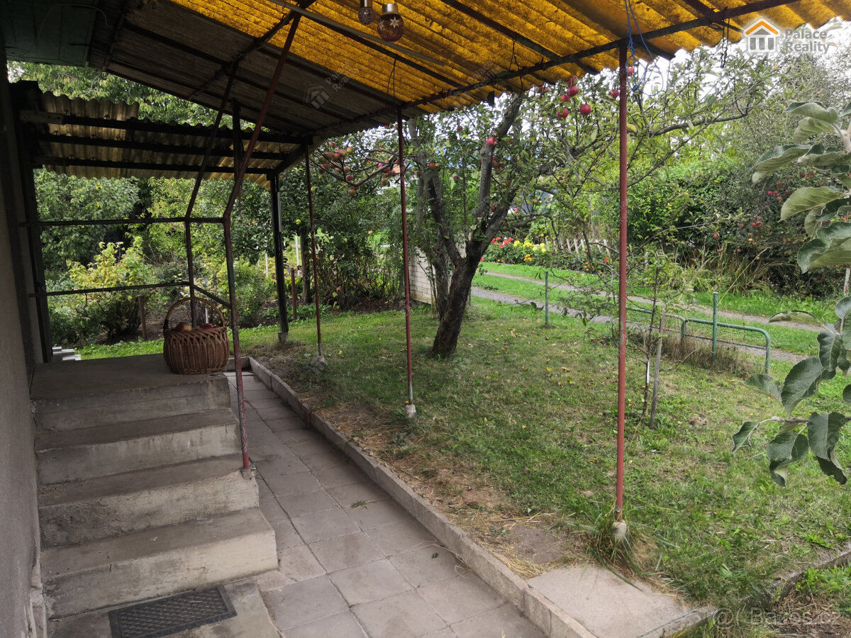 Prodej rekerační chatky se zahradou 599 m2 - 3