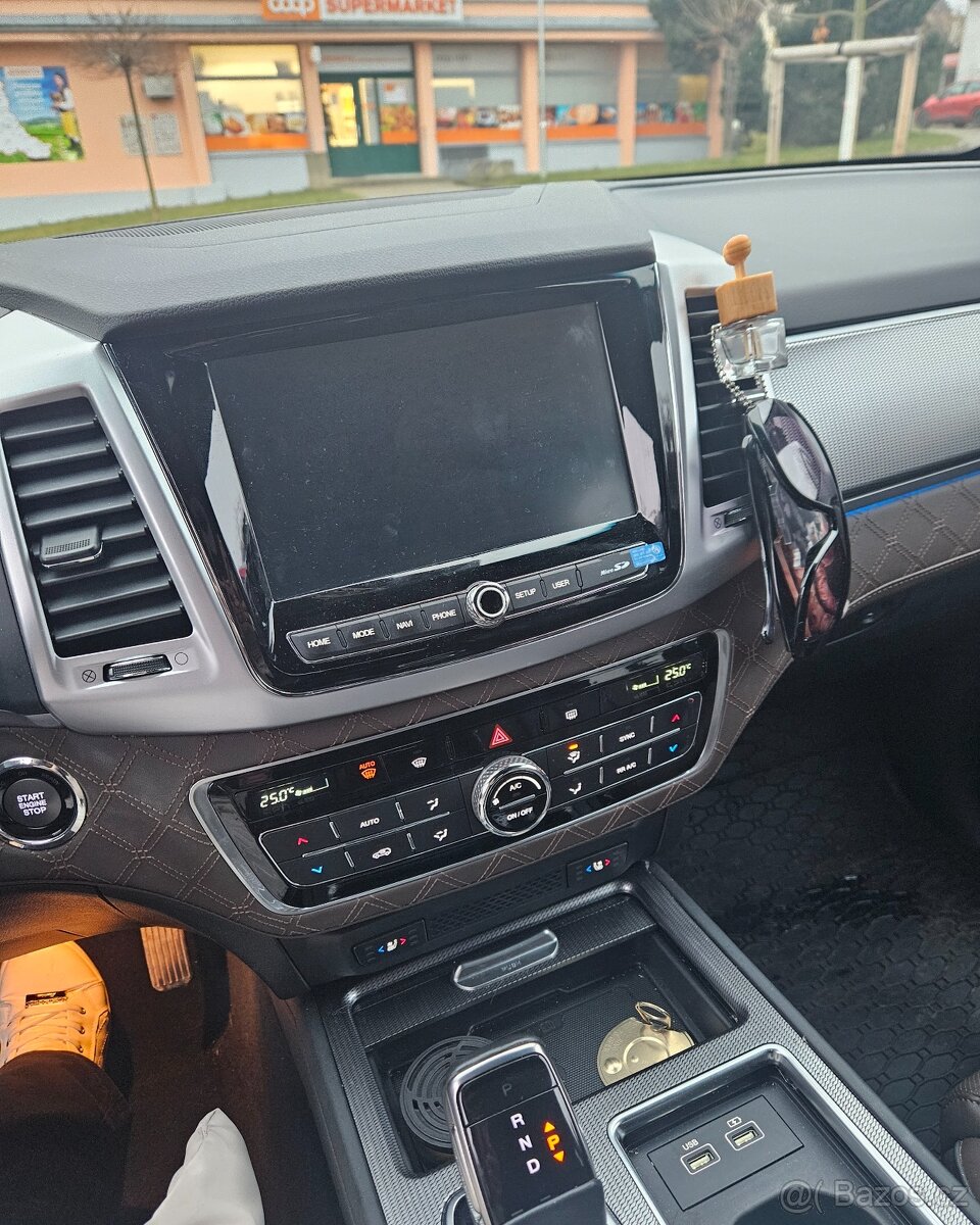 SsangYong Rexton - 3