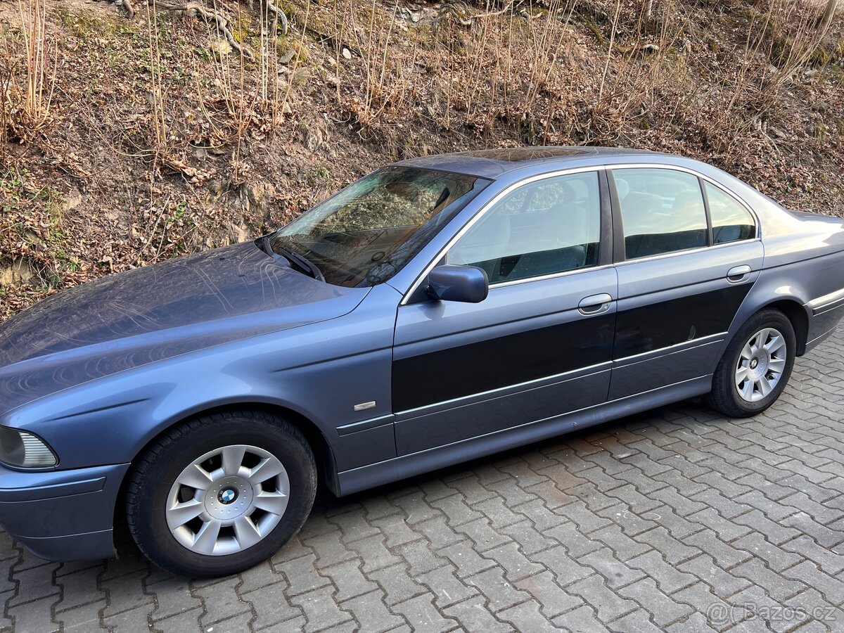BMW e39 525i manuál - 3
