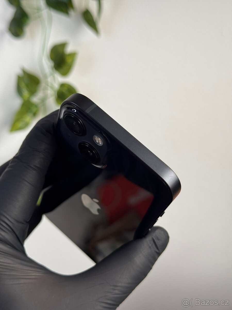 iPhone 13 128GB černý - 3