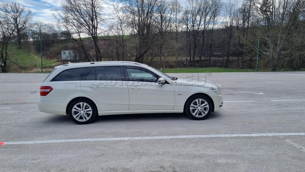 Mercedes E200 T W212 avantgarde automat - 3