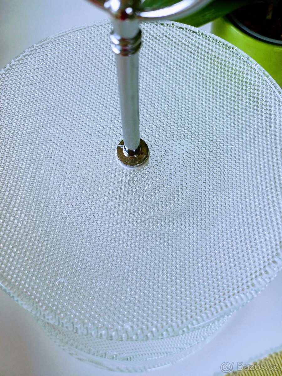 Nový skleněný ETAŽER - 3