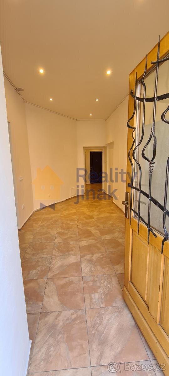 Prodej obchodního prostoru v centru Brna, 52 m2, ul. Nádražn - 3