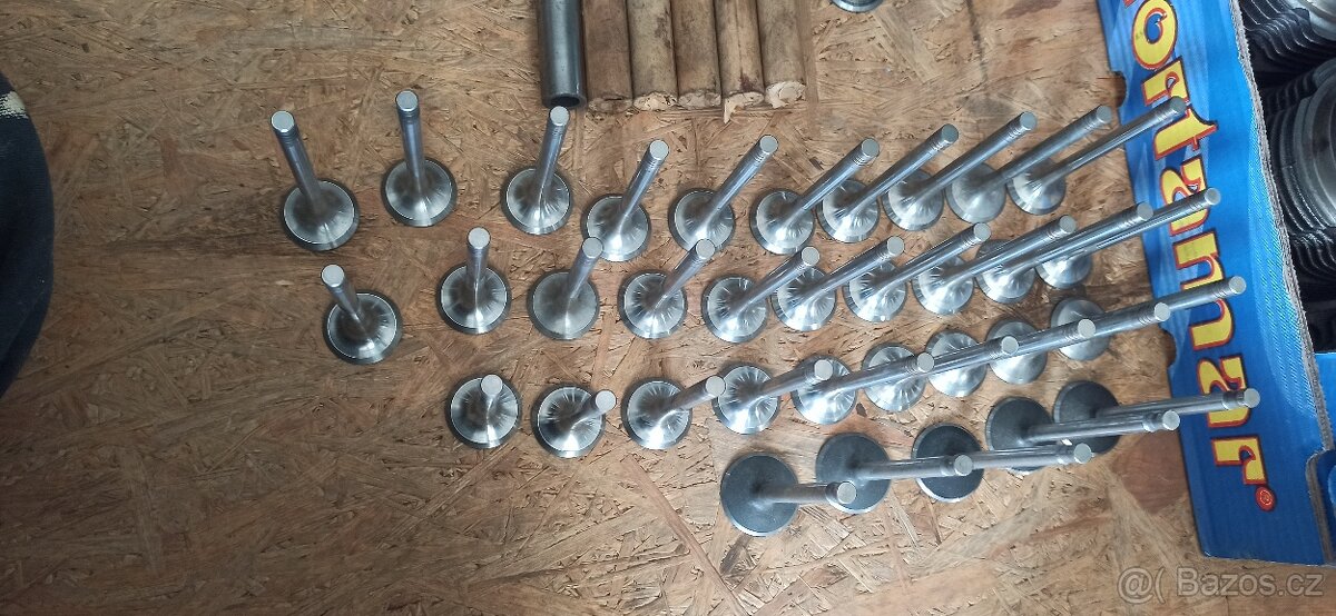 PRODÁM NA TATRA 613 DÍLY MOTORU - 3