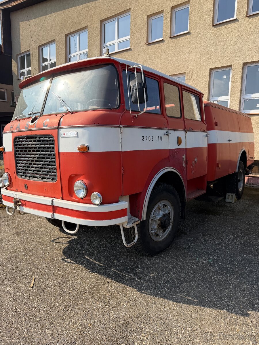 Mates hasičský vůz. - 3