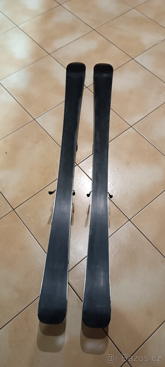 Prodám dětské lyže Volki 130cm - 3