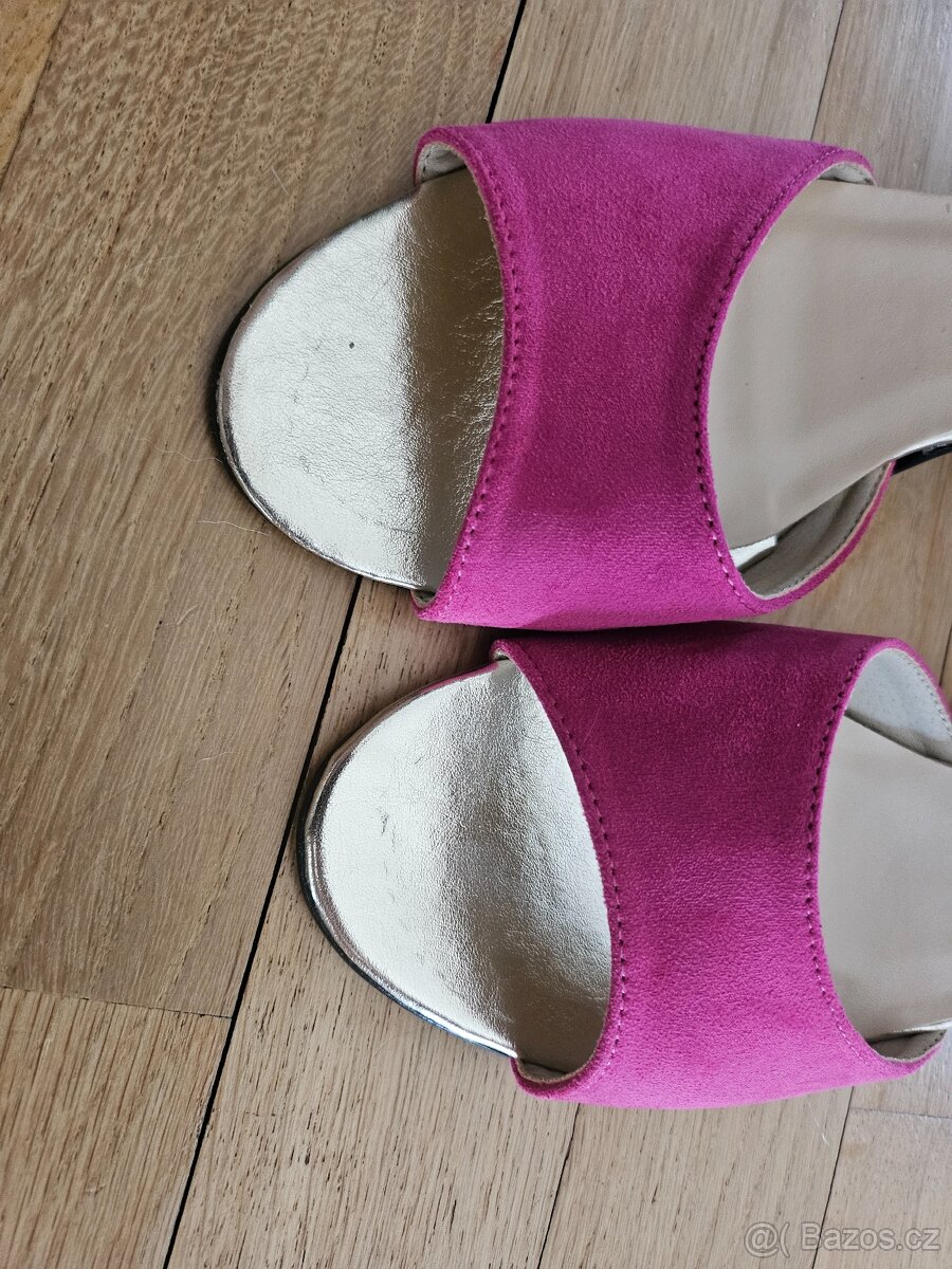 Sandálky na podpatku růžové vel.41 - 3